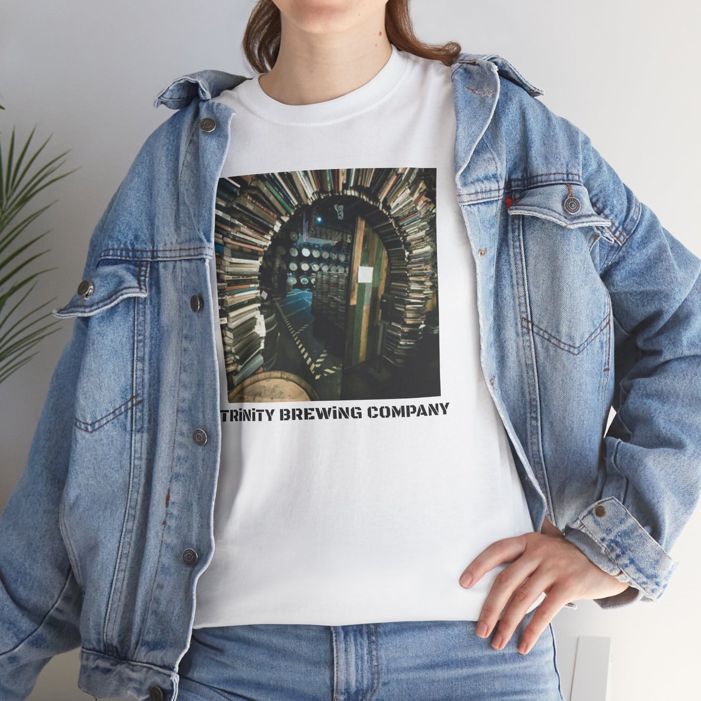 TRiNiTY Book Arch - Unisex Heavy Cotton Tee